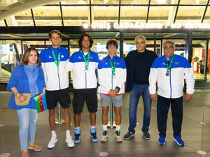 Tarix yazan tennis millimiz Vətənə qayıtdı