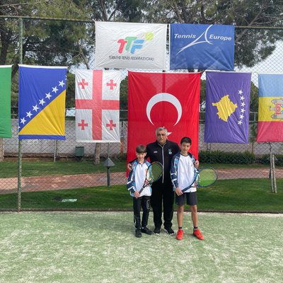 Tennisçilərimiz Antalyada beynəlxalq yarışda çıxış ediblər